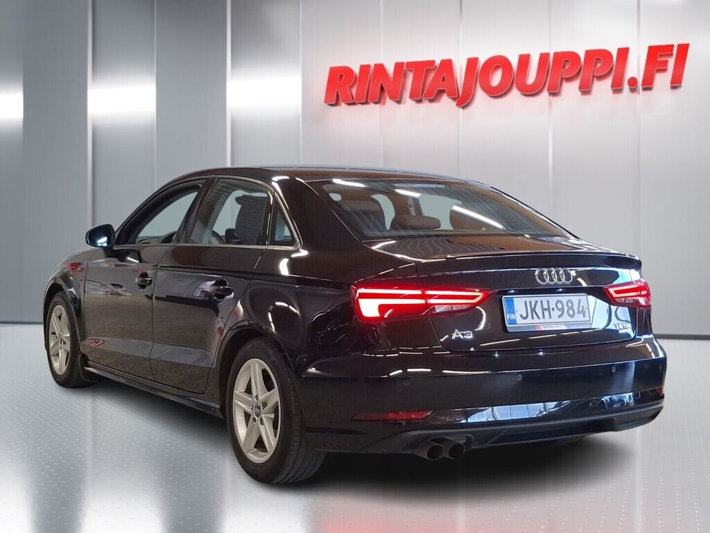 Audi A3 2017 Musta