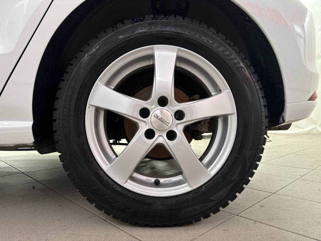 Volkswagen Polo 2016 Valkoinen