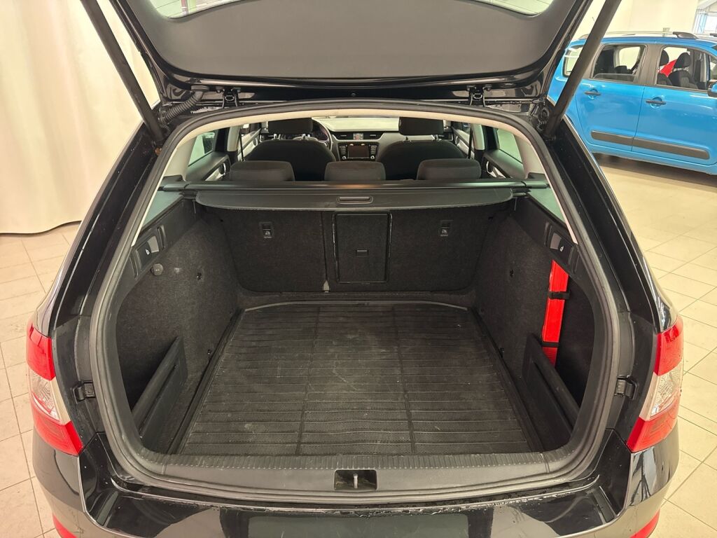 Skoda Octavia 2017 Musta