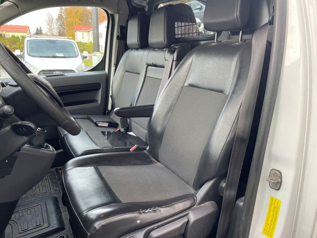 Toyota Proace Compact 2,0 D 120 2017, bild 7/16