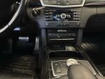 Mercedes-Benz E 2011 Musta