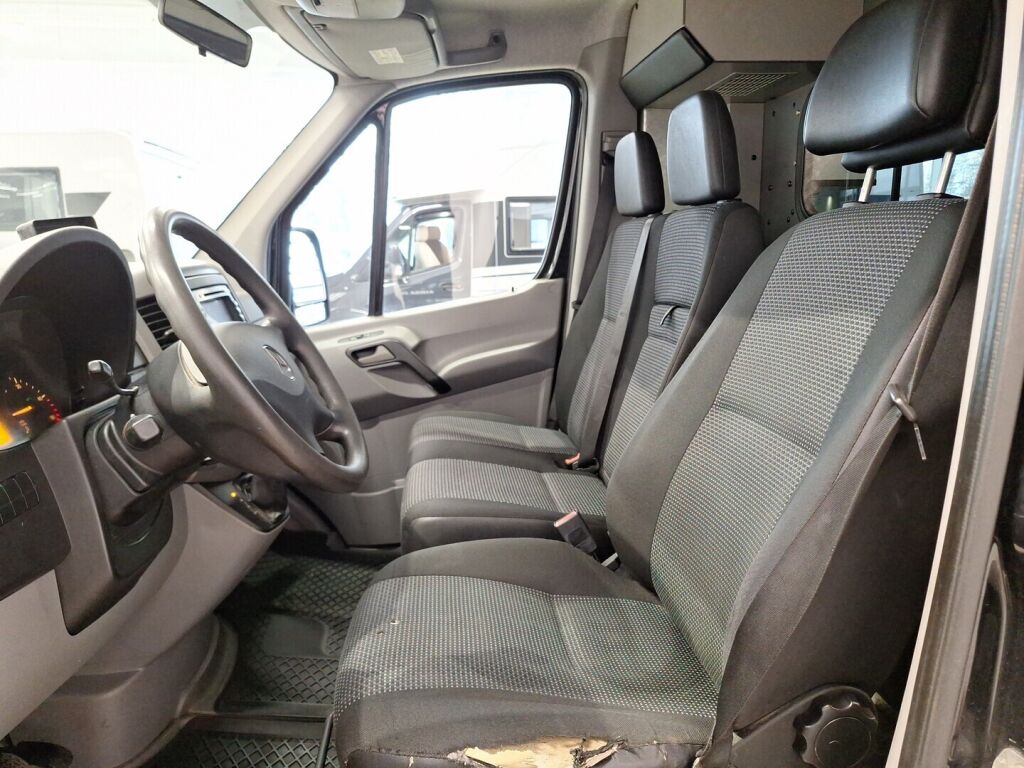 Mercedes-Benz Sprinter 2012 Musta