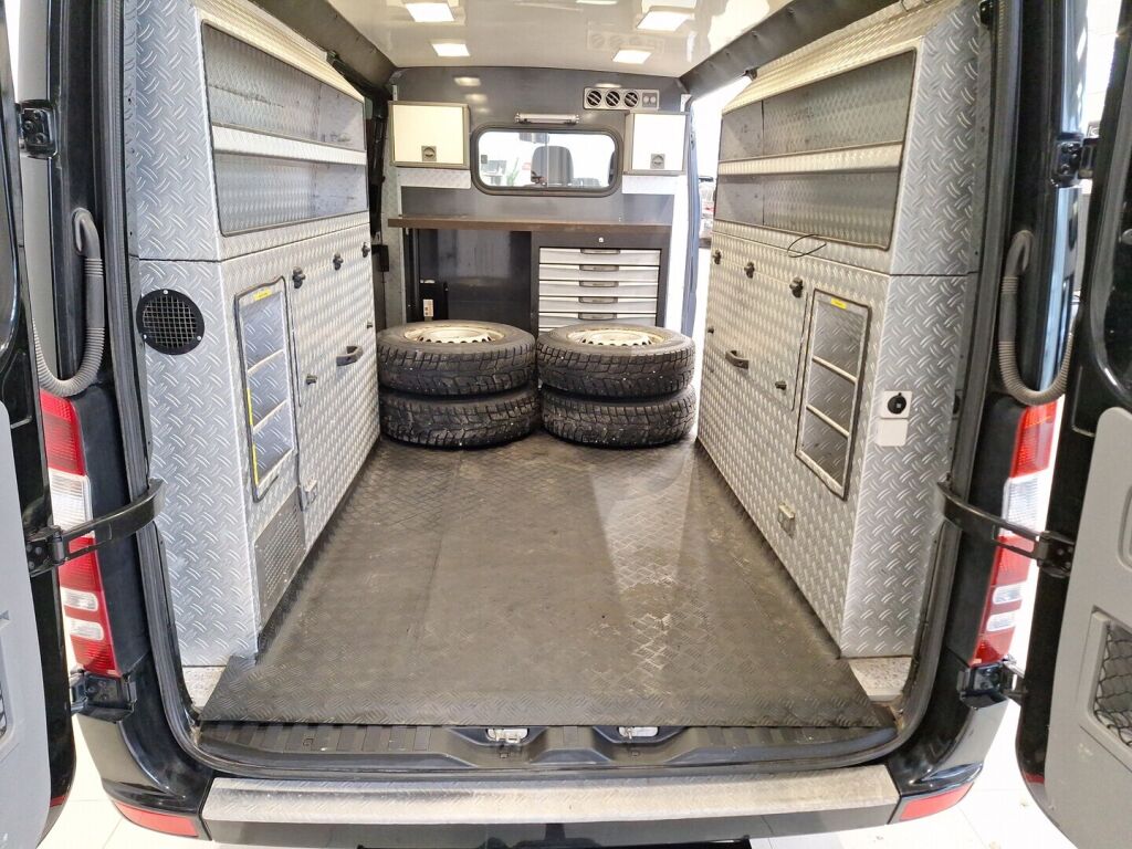 Mercedes-Benz Sprinter 2012 Musta