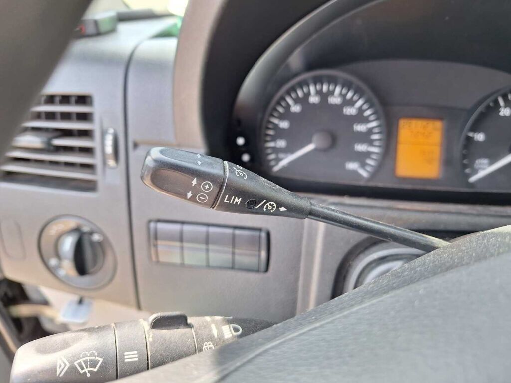 Mercedes-Benz Sprinter 2012 Musta