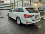 Skoda Superb 2017 Valkoinen