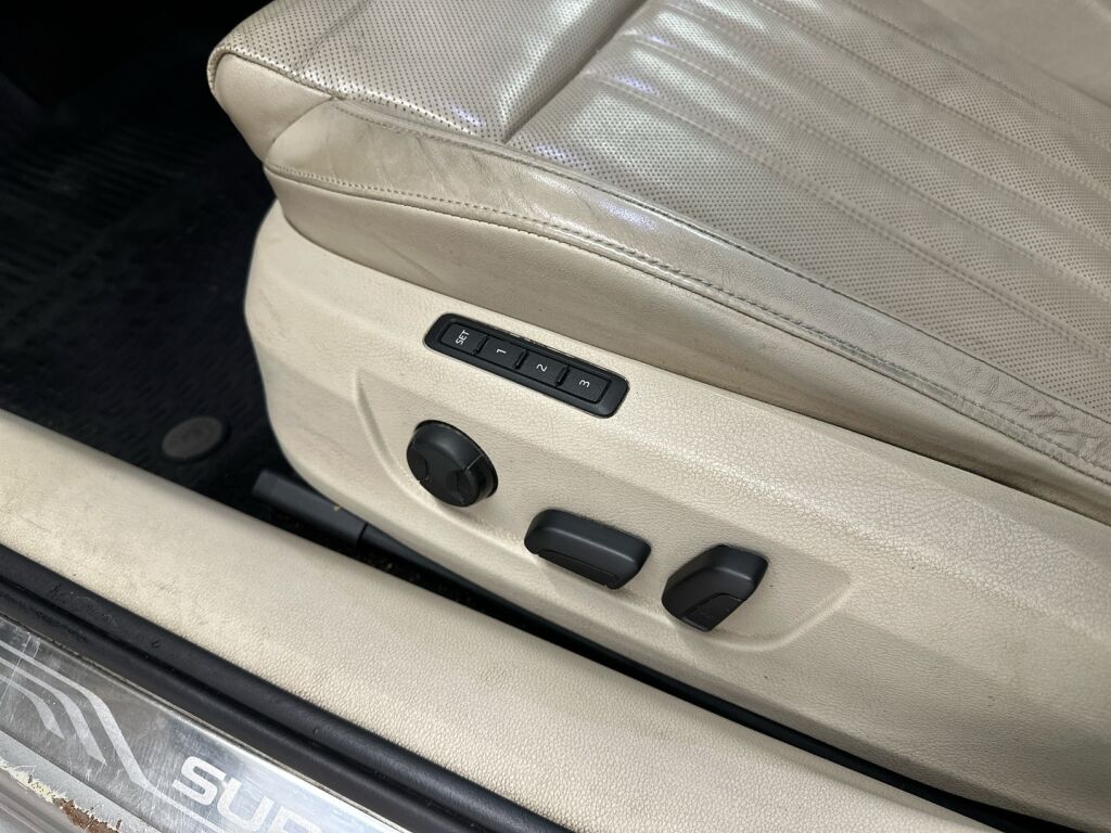 Skoda Superb 2017 Ruskea (beige)