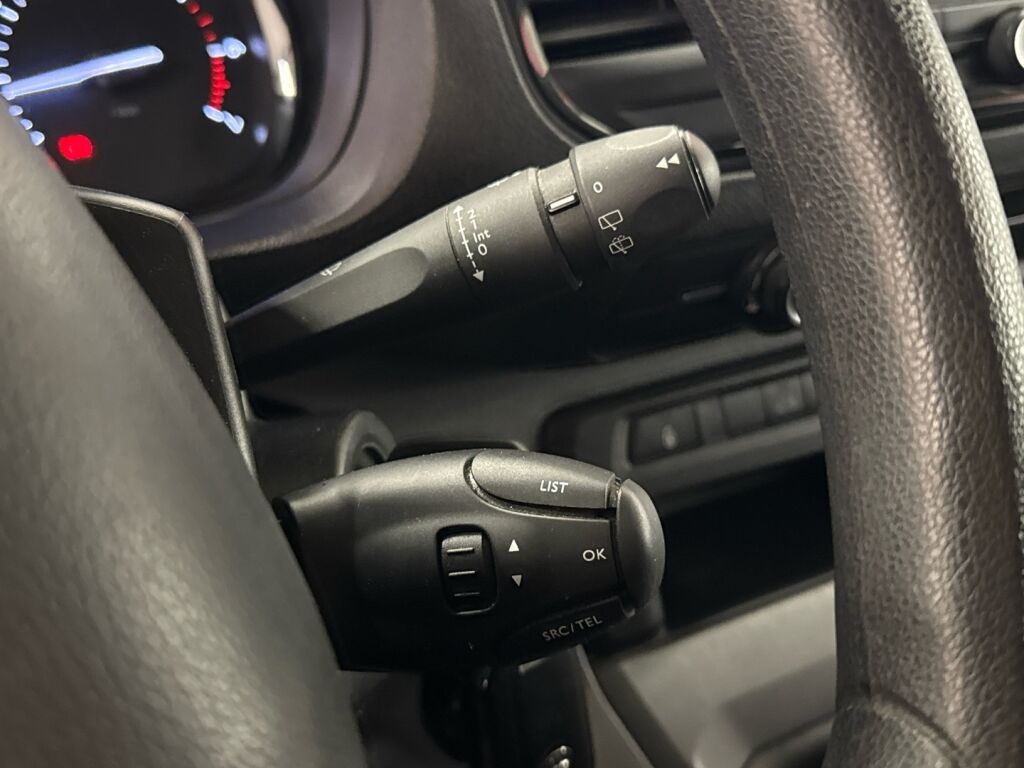 Toyota Proace 2017 Ruskea (beige)