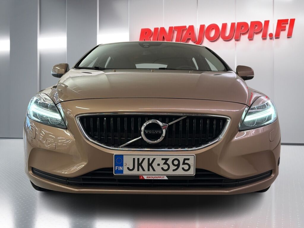 Volvo V40 2017 Ruskea (beige)