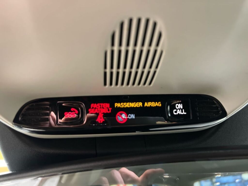 Volvo V90 2016 Musta