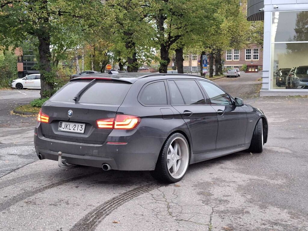 BMW 535 2012 Musta