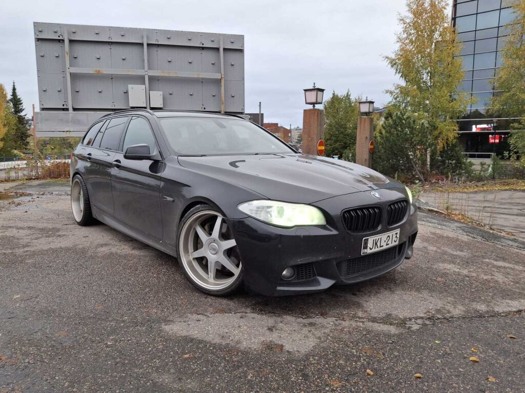 BMW 535 2012 Musta