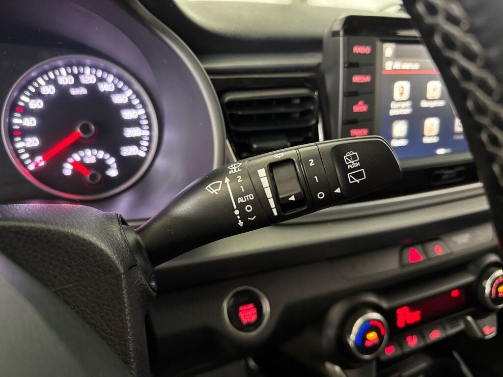 Kia Rio 2017 Valkoinen