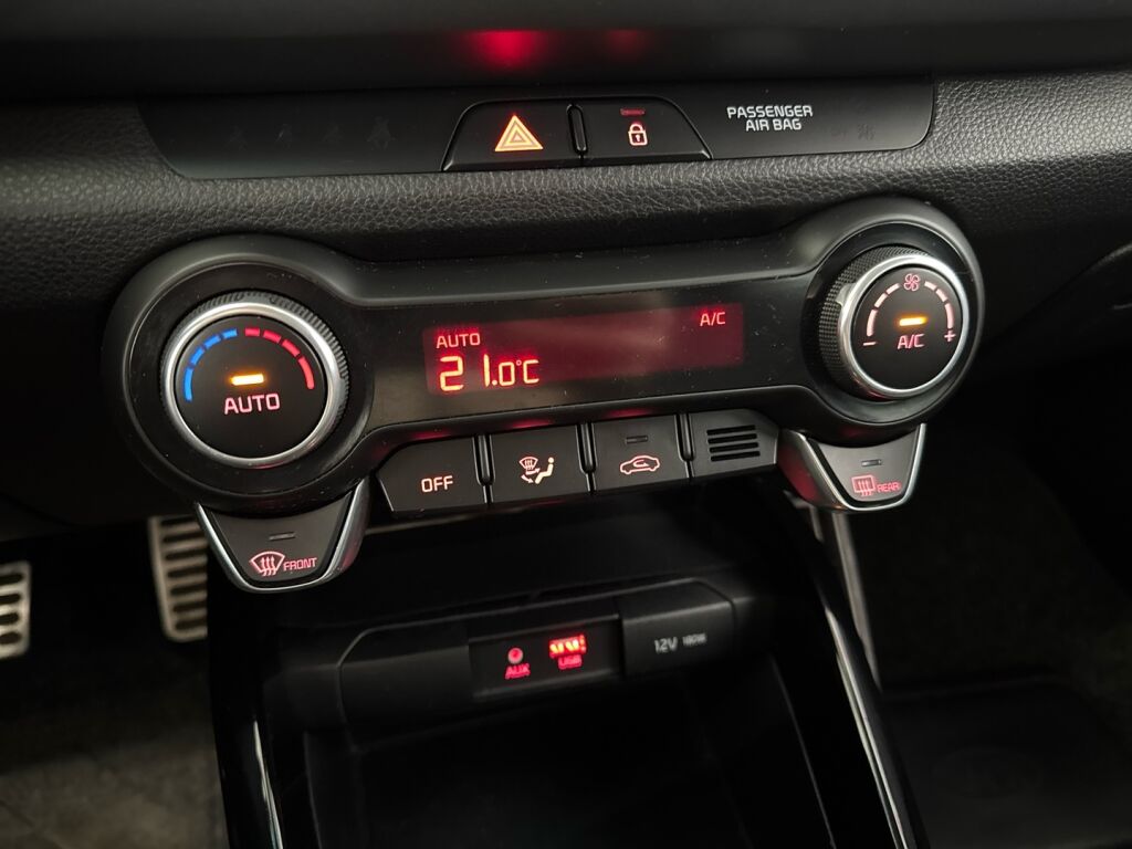 Kia Rio 2017 Valkoinen