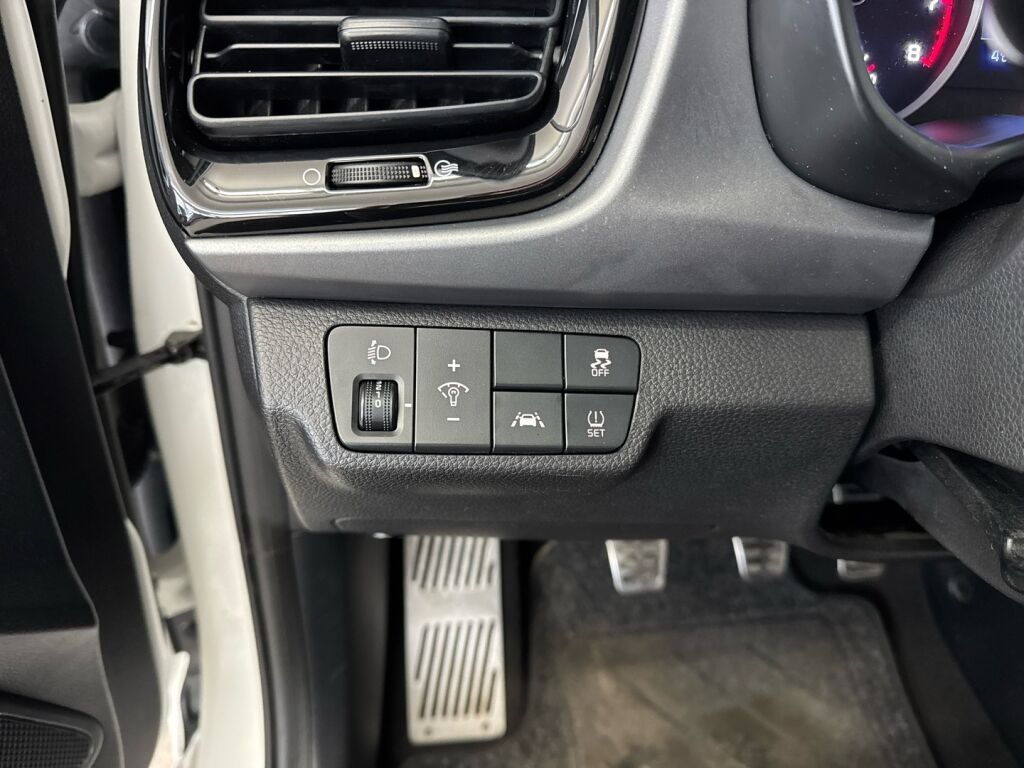 Kia Rio 2017 Valkoinen