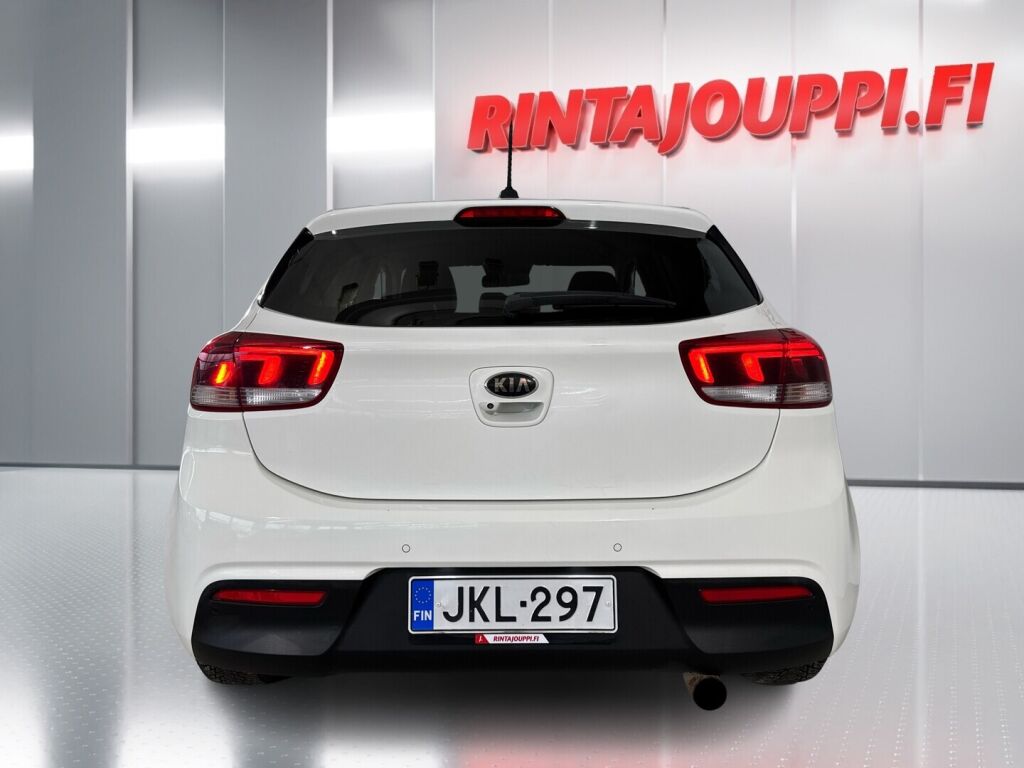 Kia Rio 2017 Valkoinen
