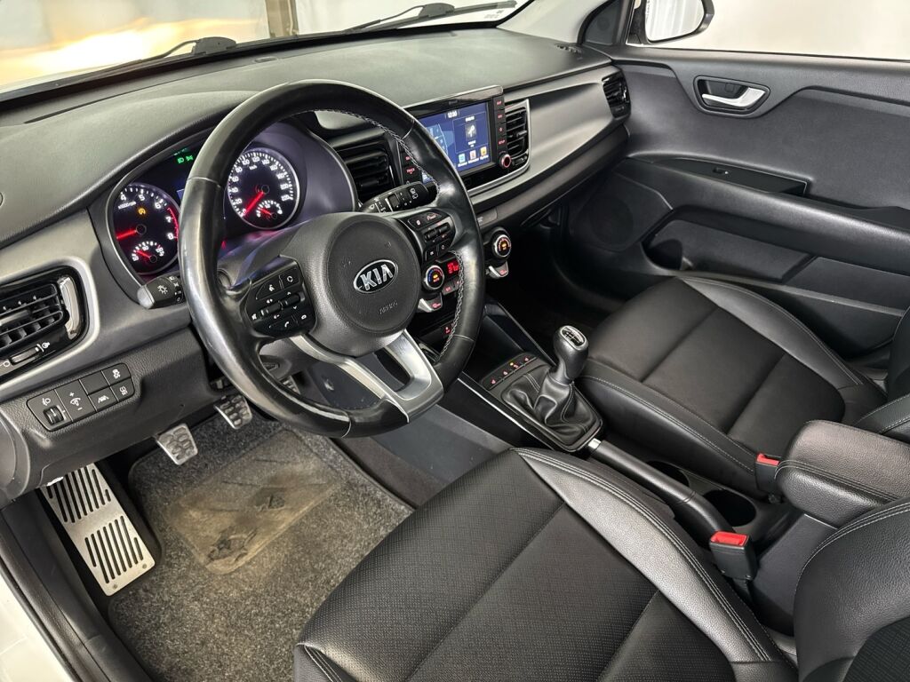 Kia Rio 2017 Valkoinen