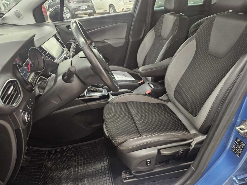 Opel Crossland X 2017 Sininen