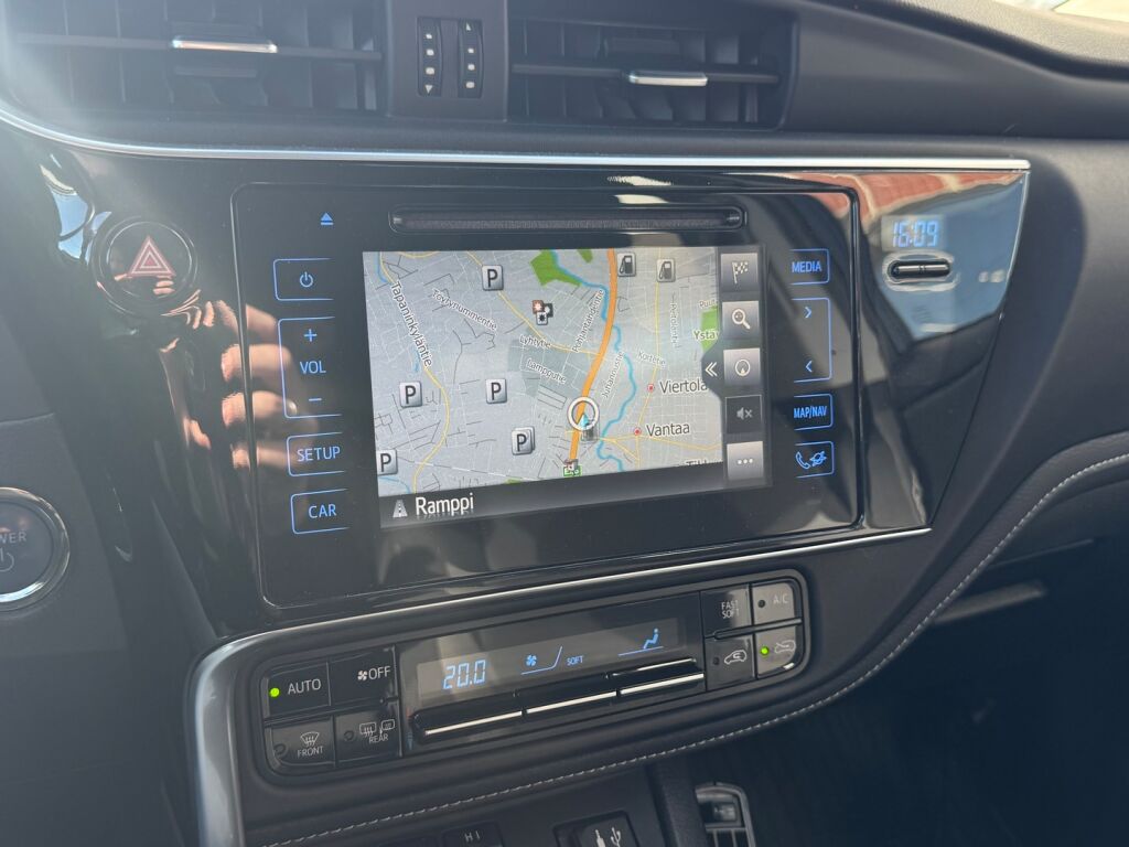 Toyota Auris 2017 Harmaa