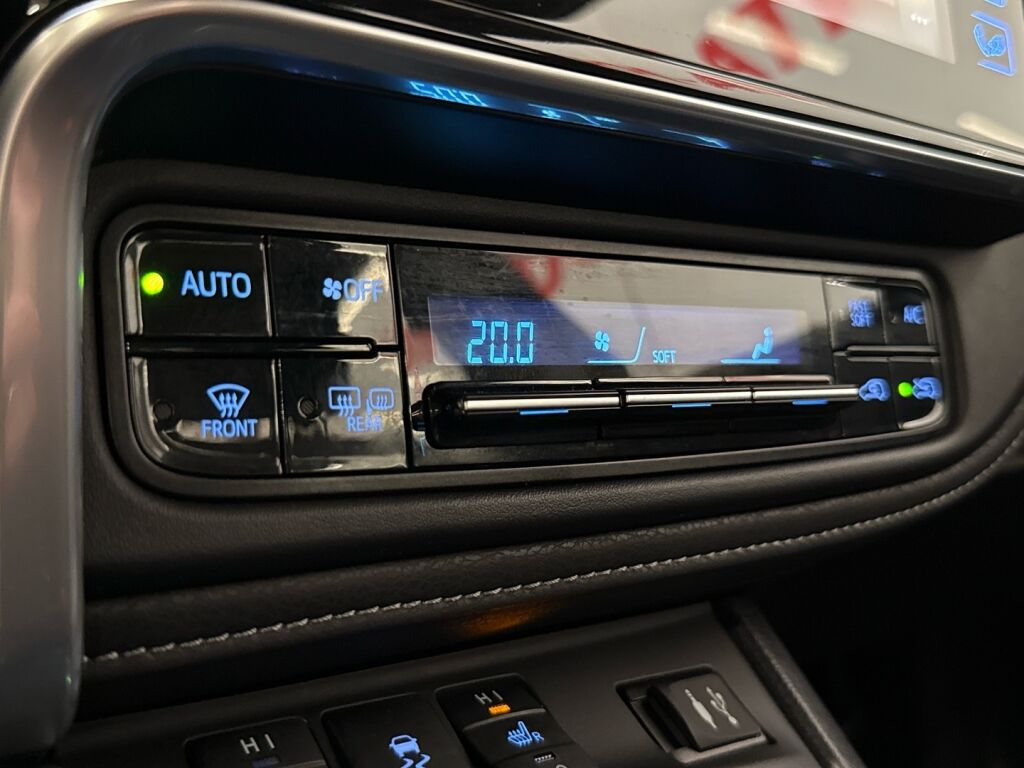 Toyota Auris 2017 Harmaa