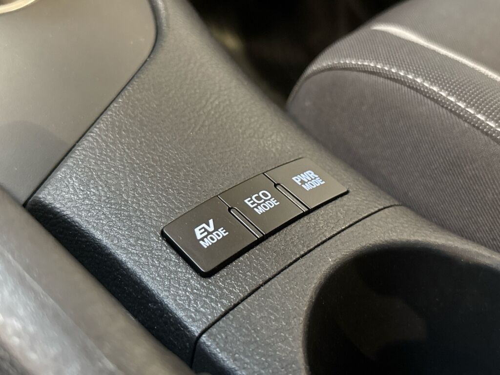 Toyota Auris 2017 Harmaa