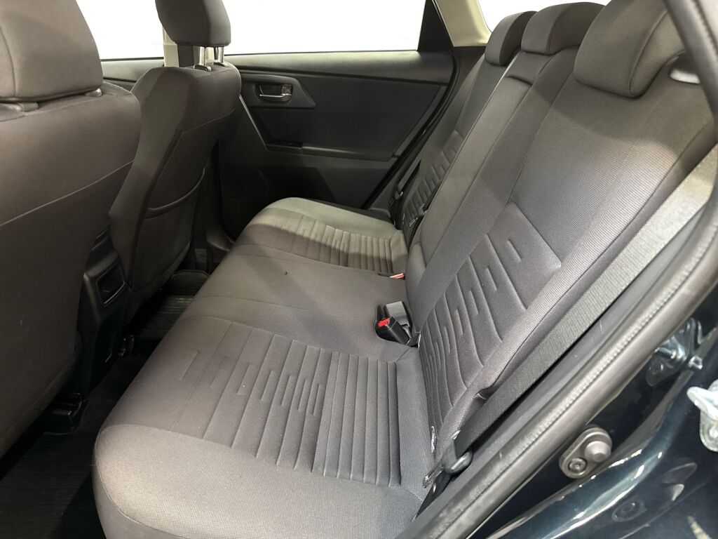 Toyota Auris 2017 Harmaa