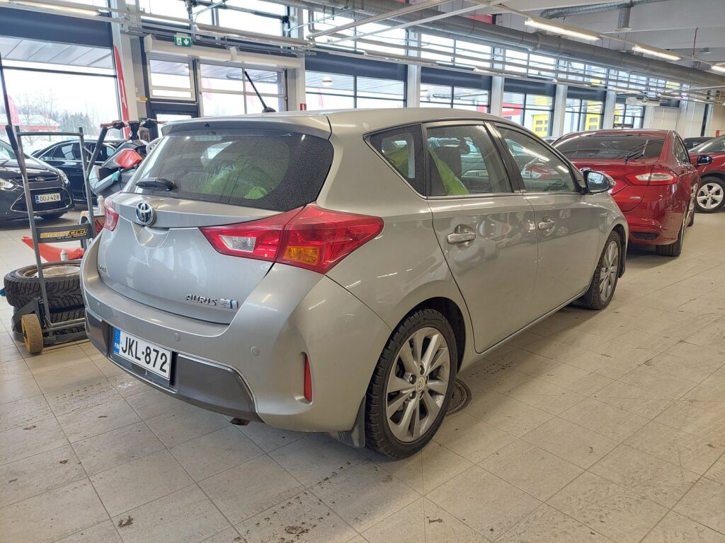 Toyota Auris 2013 Harmaa