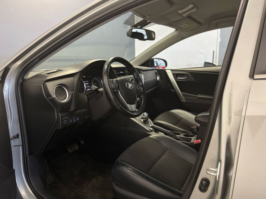 Toyota Auris 2013 Harmaa