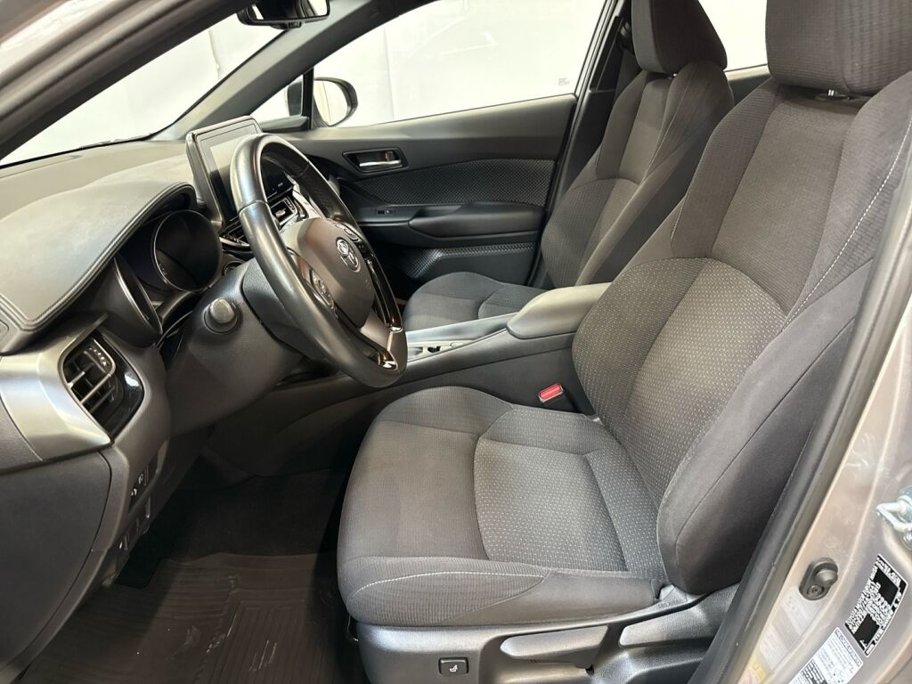 Toyota C-HR 2017 Hopea
