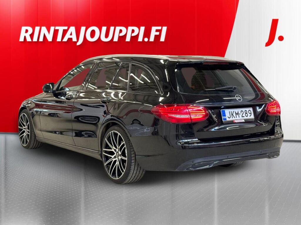 Mercedes-Benz C 2016 Musta
