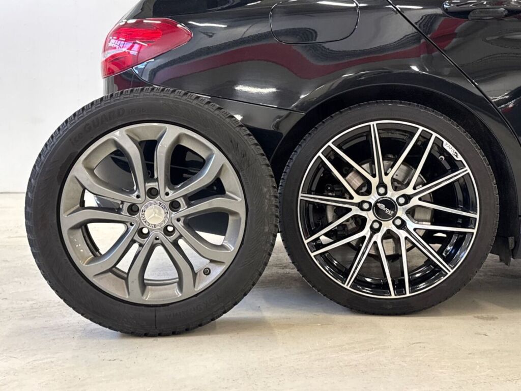 Mercedes-Benz C 2016 Musta