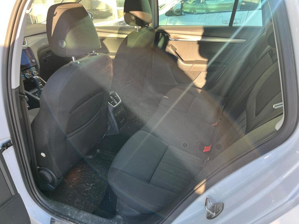 Skoda Octavia 2017 Valkoinen