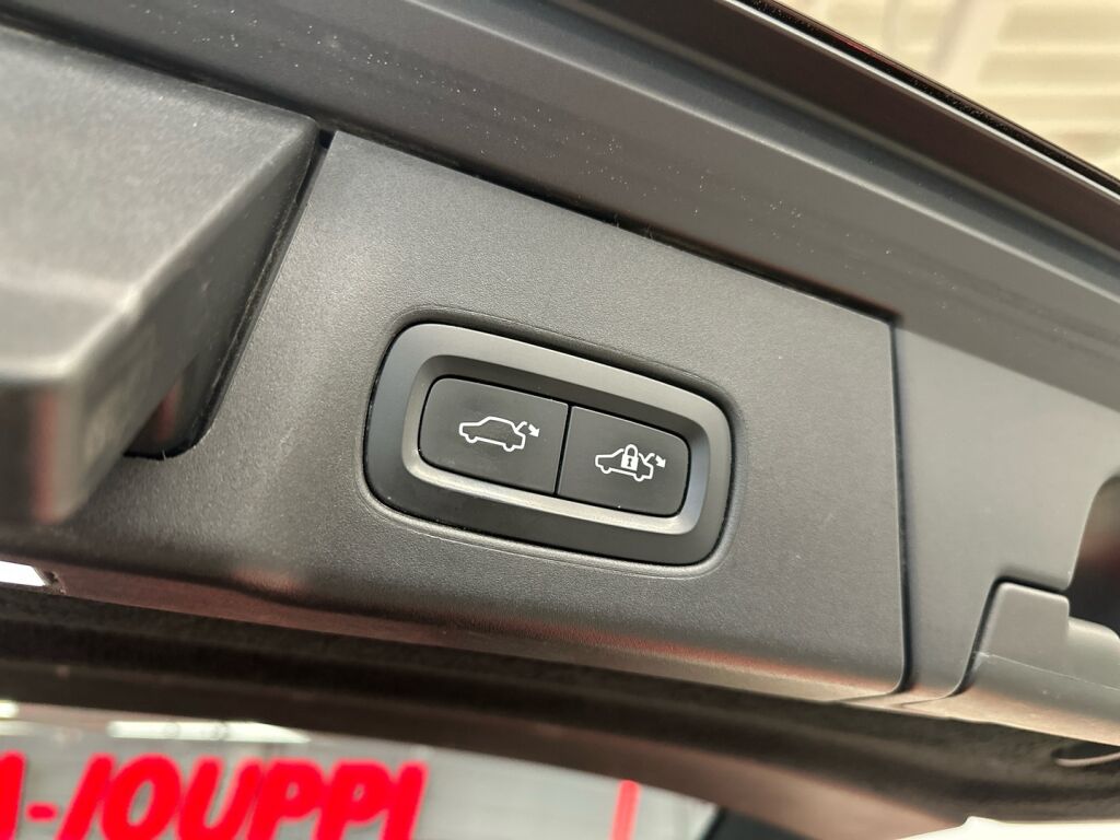 Volvo V90 2018 Ruskea (beige)