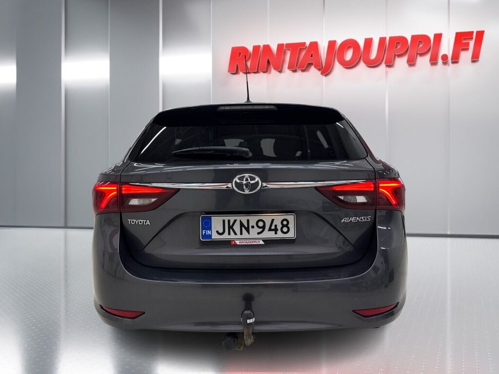 Toyota Avensis 2016 Harmaa
