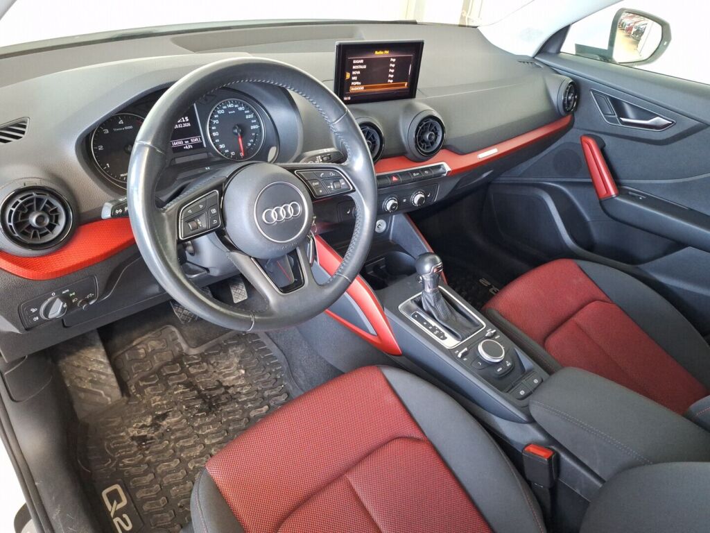 Audi Q2 2017 Valkoinen