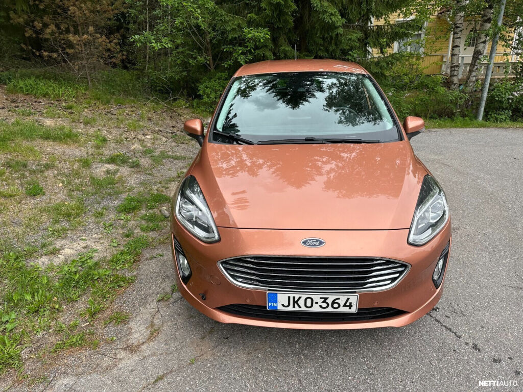 Ford Fiesta 2017 Punainen
