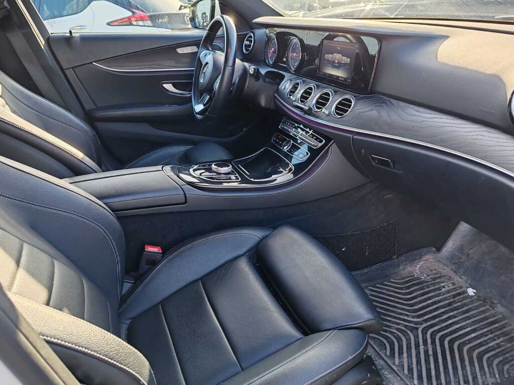 Mercedes-Benz E 2017 Valkoinen