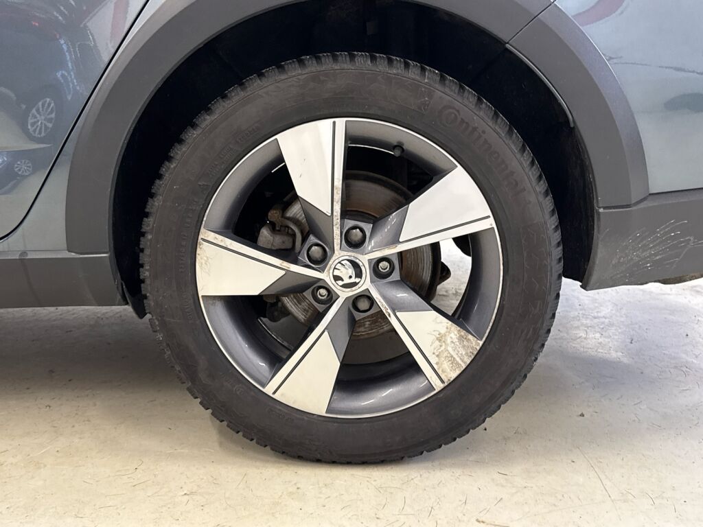 Skoda Octavia 2018 Harmaa