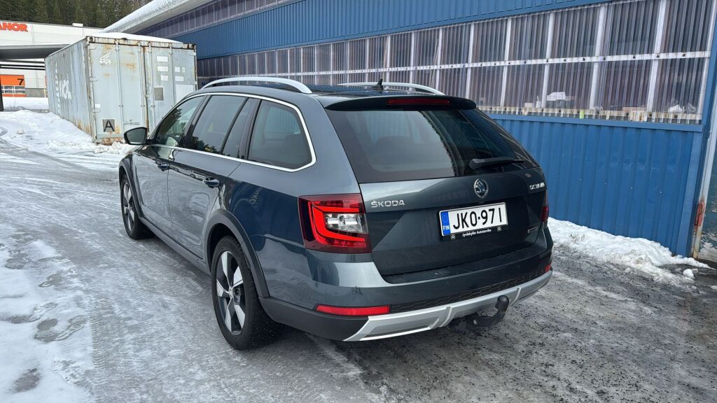 Skoda Octavia 2018 Harmaa