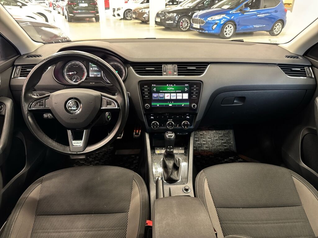 Skoda Octavia 2018 Harmaa