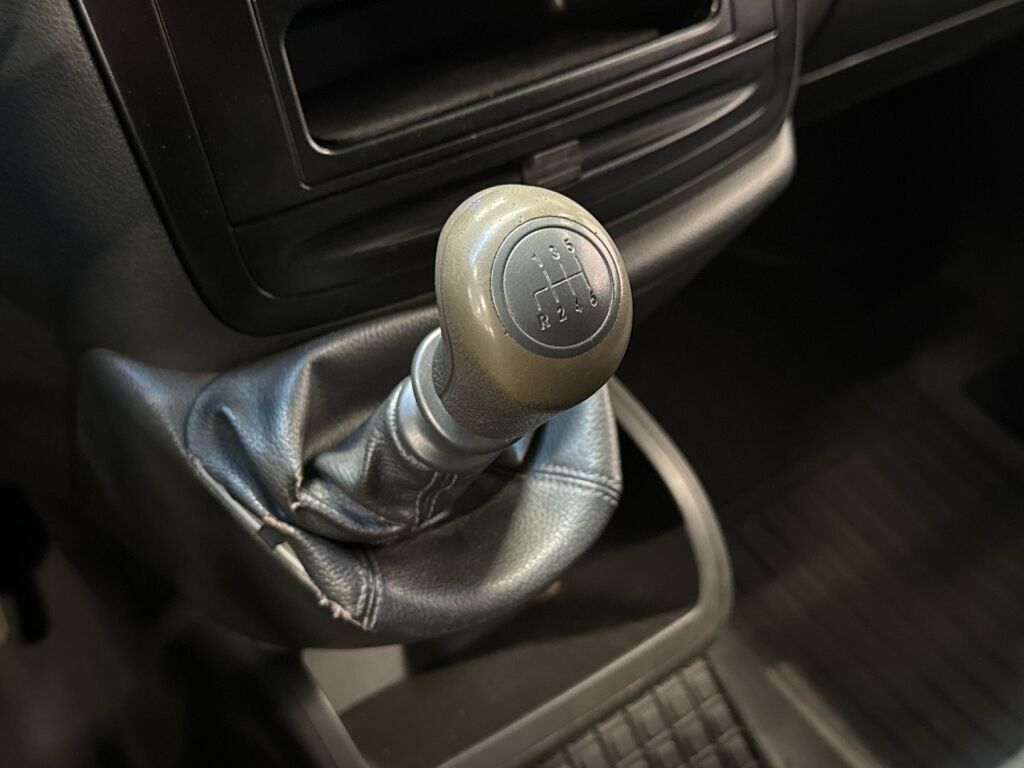 Mercedes-Benz Vito 2012 Sininen