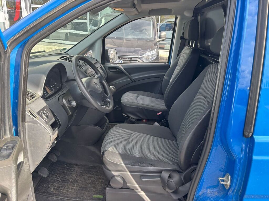 Mercedes-Benz Vito 2012 Sininen