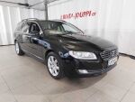 Volvo V70 2014 Musta