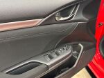 Honda Civic 2018 Punainen