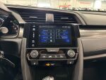 Honda Civic 2018 Punainen