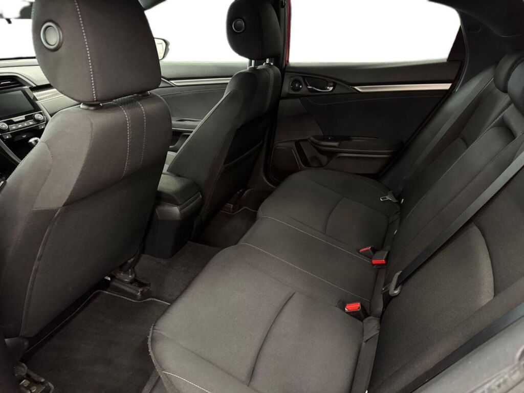 Honda Civic 2018 Punainen