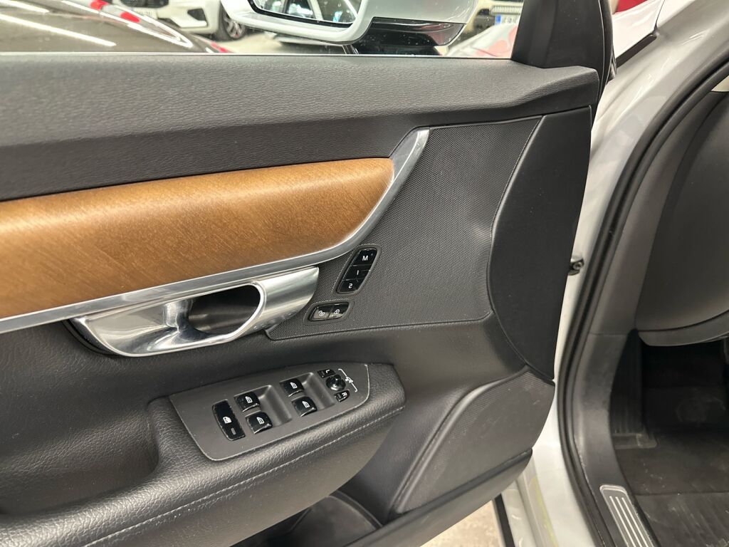 Volvo V90 2018 Harmaa