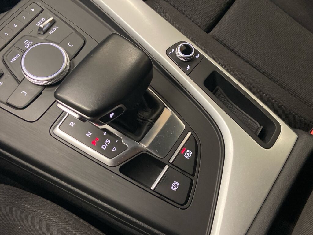 Audi A4 allroad quattro 2018 Valkoinen