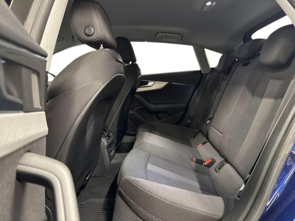 Audi A5 2018 Sininen