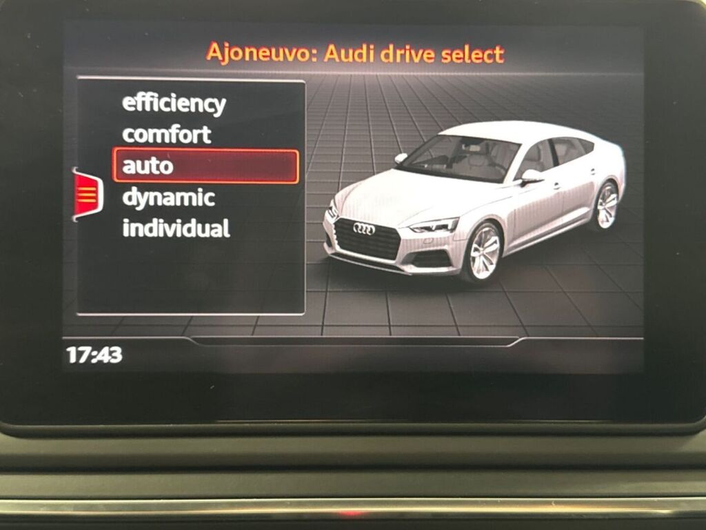 Audi A5 2018 Sininen