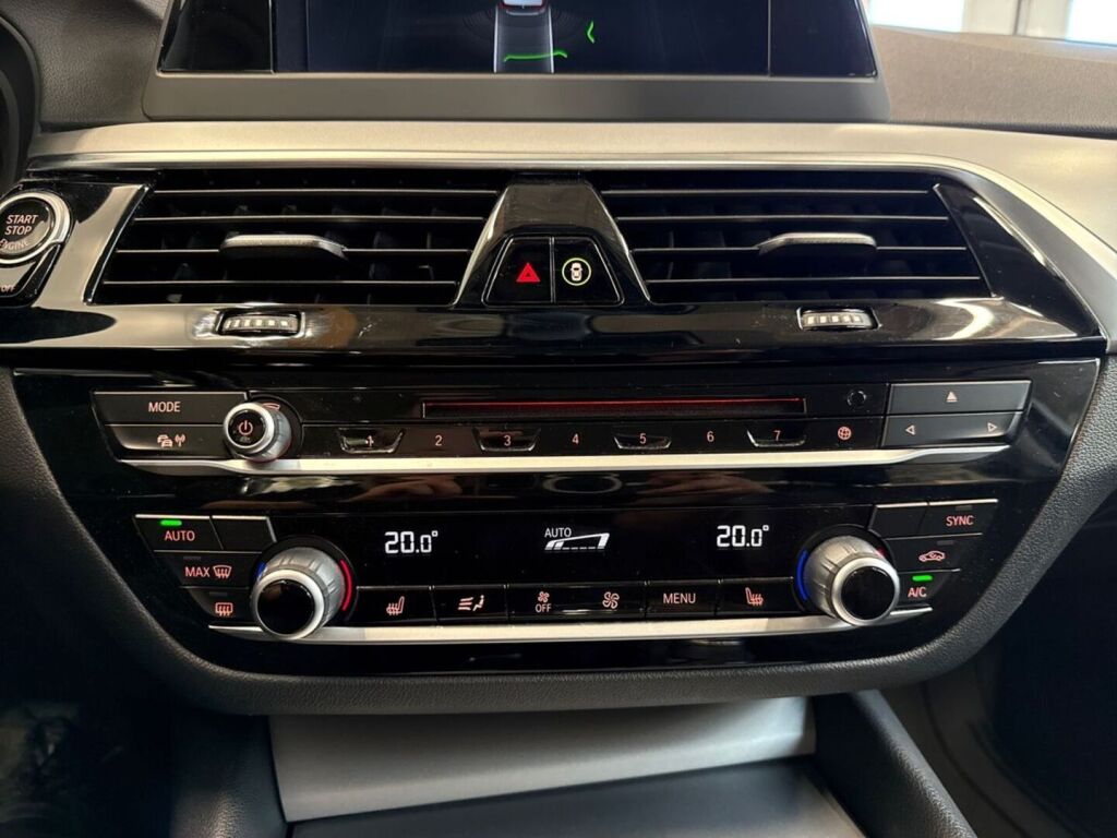 BMW 520 2018 Musta